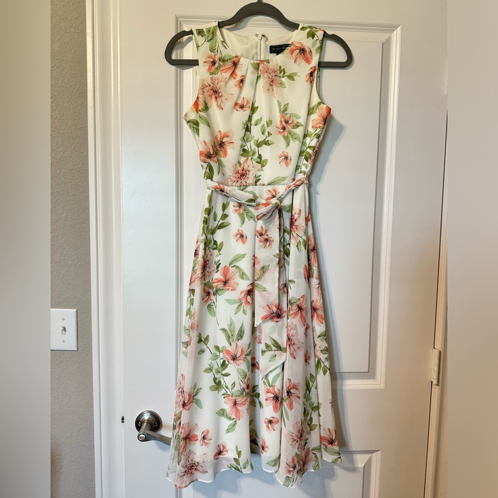 Floral Spring Summer Midi Length Jessica Howard dress, size 4P